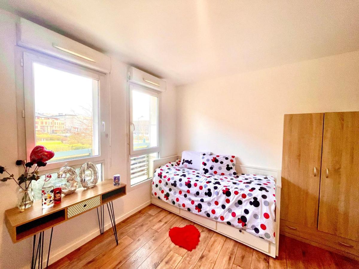 5 Min From Disneyland Cozy Retreat Apartment มองต์เตฮวา ภายนอก รูปภาพ