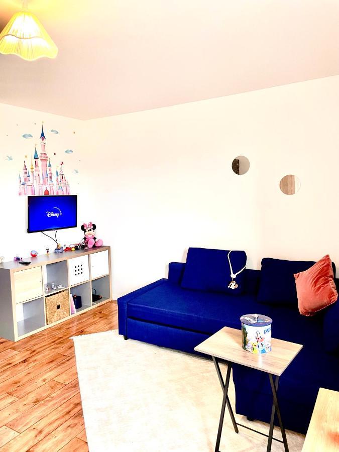 5 Min From Disneyland Cozy Retreat Apartment มองต์เตฮวา ภายนอก รูปภาพ