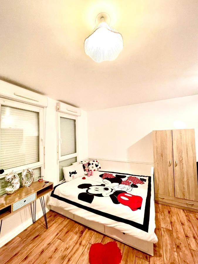 5 Min From Disneyland Cozy Retreat Apartment มองต์เตฮวา ภายนอก รูปภาพ